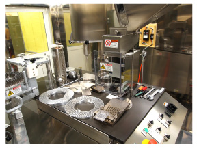 カプセル充填機